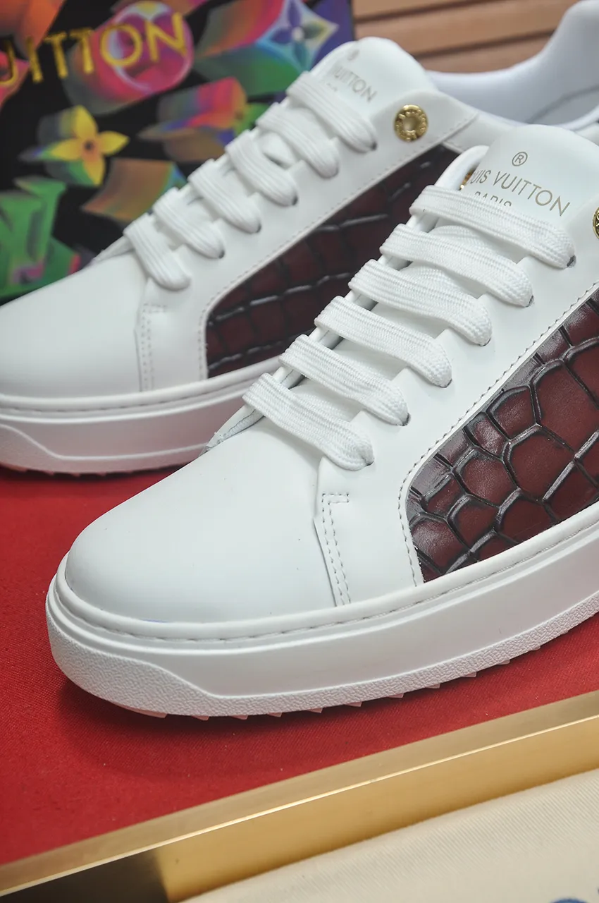 Men's shoes 💰540💶[LOUIS VUITTON] Original order price (water-dyed cowhide lining) new model 🍀LV Louis Vuitton * - top version of LV classic trendy shoes! Made of imported original cowhide, water-dyed cowhide lining, and original wear-resistant rubber outsole! High quality products! Code number 38-45 (45 is custom-made and cannot be returned or exchanged)